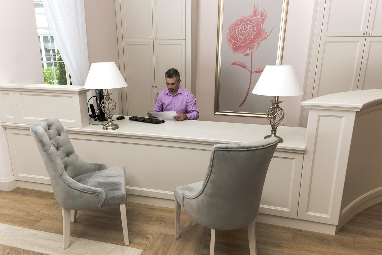 Basniowa Hotel Wyszkow Luaran gambar