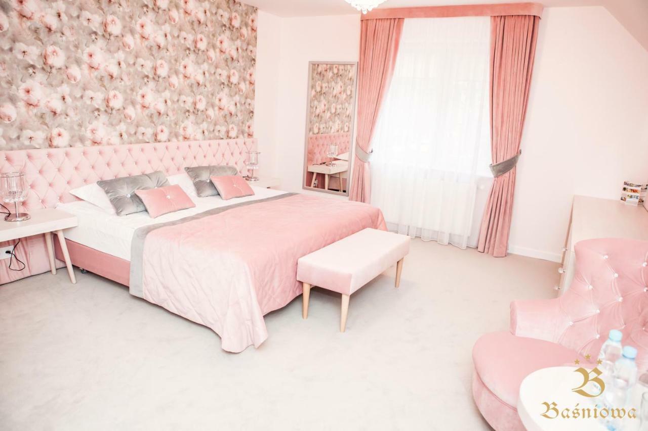 Basniowa Hotel Wyszkow Luaran gambar